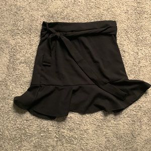 Never worn and still has tag on it